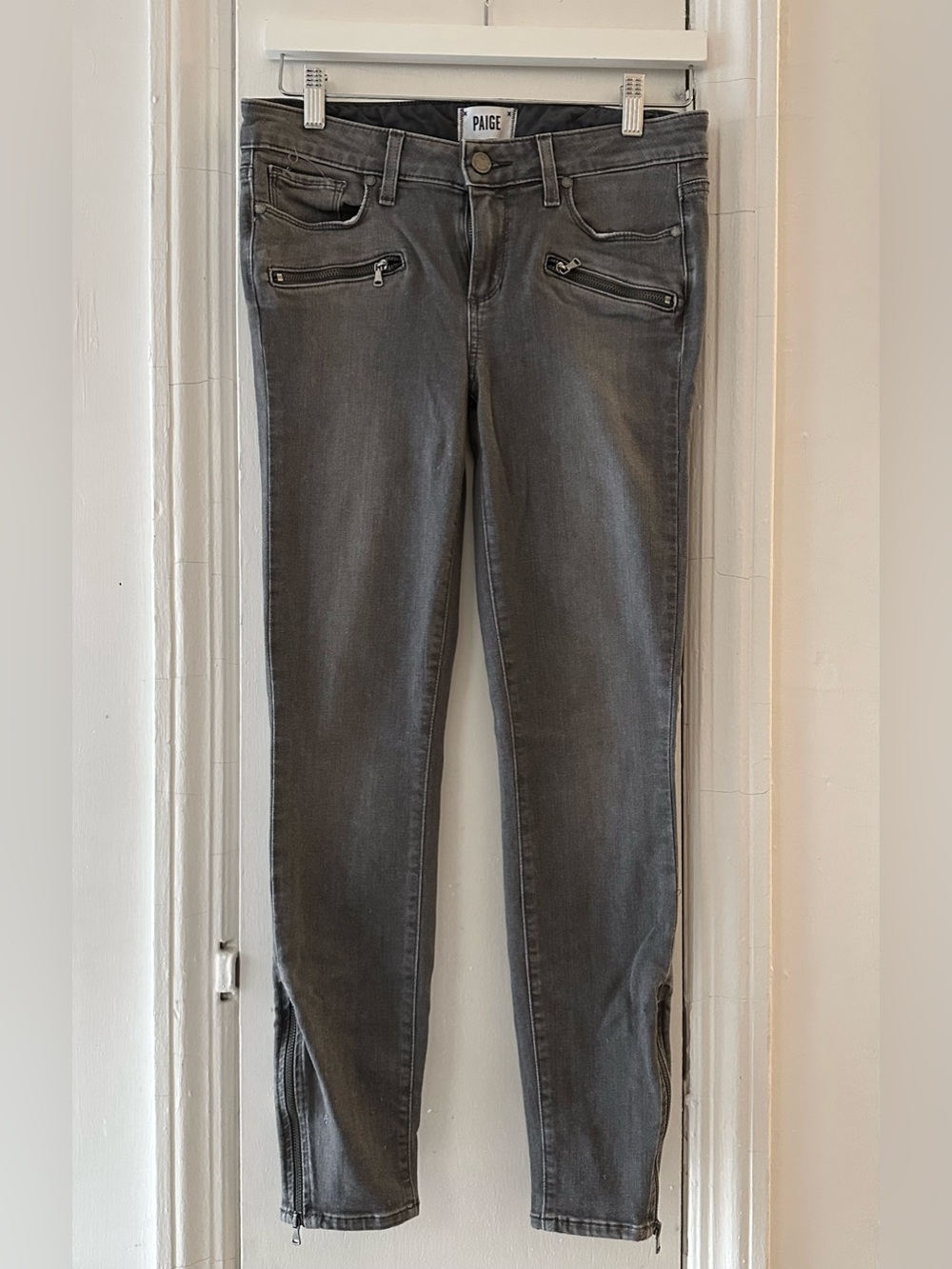 PAIGE Women's Gray Skinny Jeans 28